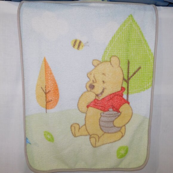 Disney Winnie the Pooh Honey Pot Bumble Bee Vintage Fleece Baby Blanket 30 x 39 - Picture 8 of 8